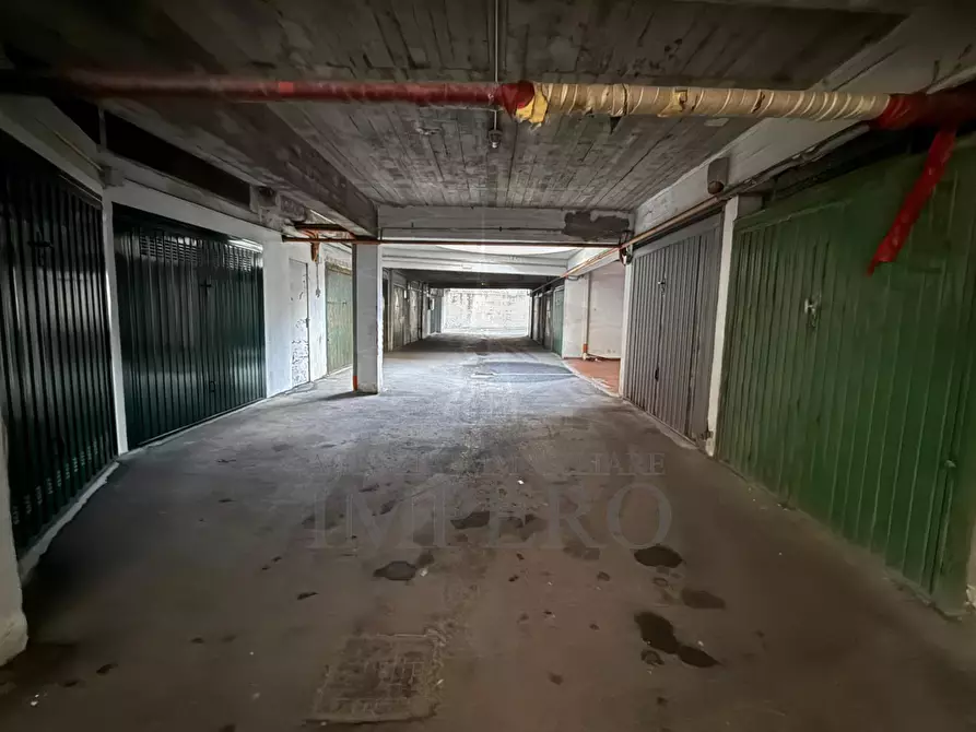 Immagine 10 di Garage in vendita  in Passeggiata Trento e Trieste 1 a Ventimiglia