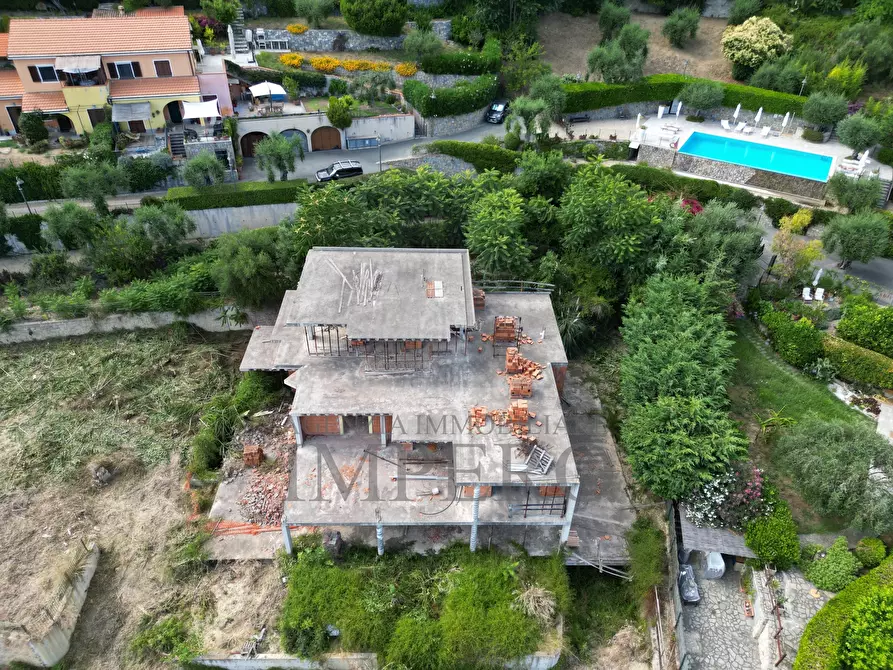 Immagine 2 di Casa indipendente in vendita  in Corso Mentone 45 a Ventimiglia