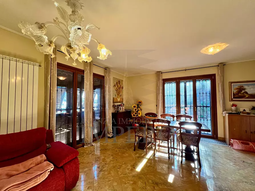 Immagine 15 di Villa in vendita  in Corso della Repubblica a Camporosso