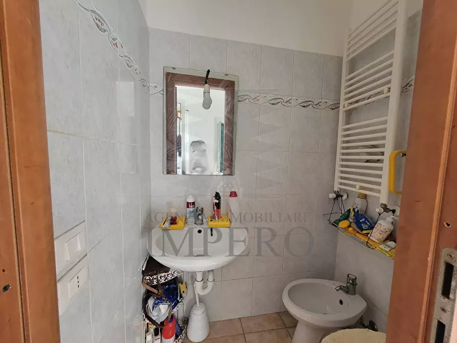 Immagine 21 di Trilocale in vendita  in vicolo orsini 6 a Camporosso