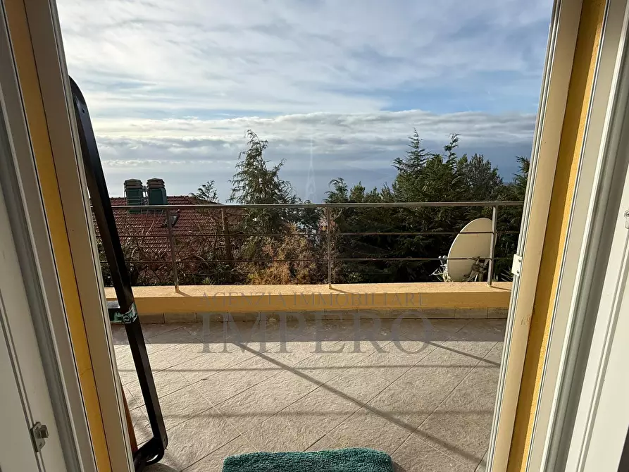 Immagine 5 di Bilocale in vendita  in Via Alpe Summa 5 a Ventimiglia