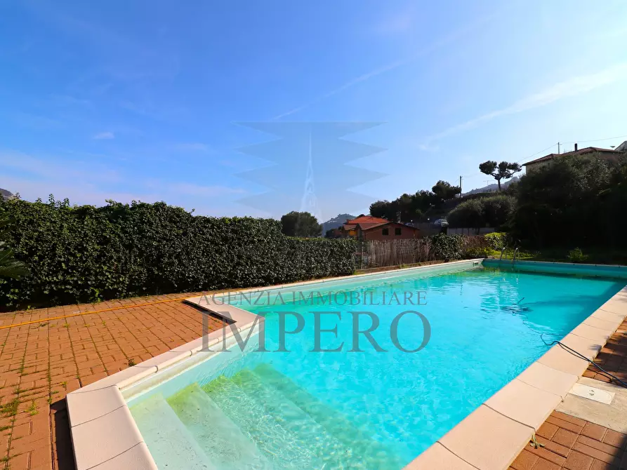 Immagine 40 di Villa in vendita  in Via Tamagna a Ventimiglia