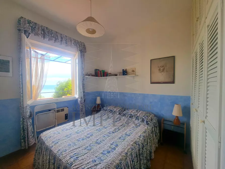 Immagine 5 di Bilocale in vendita  in Corso G. Verdi 17 a Ventimiglia