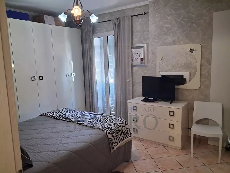 Immagine 3 di Trilocale in vendita  in Salita al Forno 19 a Ventimiglia