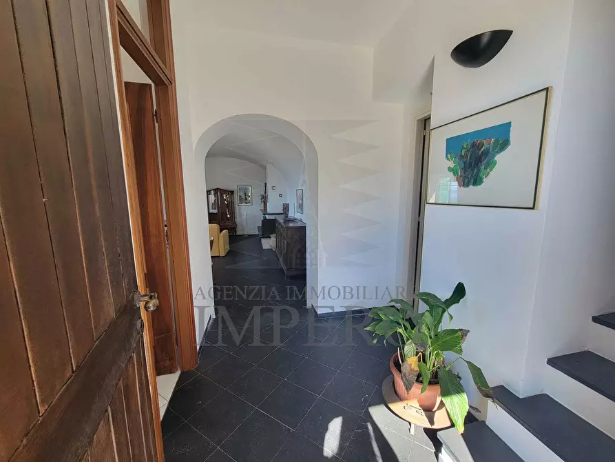 Immagine 2 di Villa in vendita  in Via alle Ville 12 a Ventimiglia