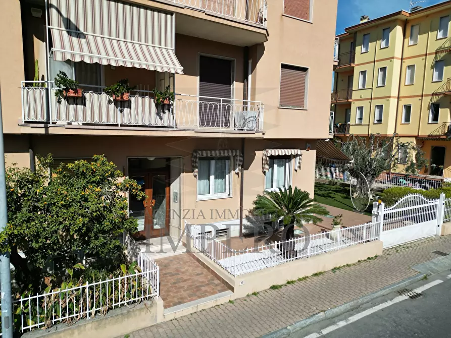 Immagine 37 di Pentalocale in vendita  in Via Gerolamo Rossi 15 a Bordighera