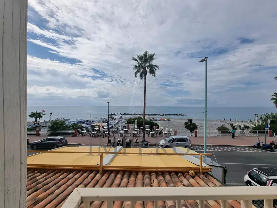 Immagine 18 di Trilocale in vendita  in Passeggiata Cavallotti 59 a Ventimiglia