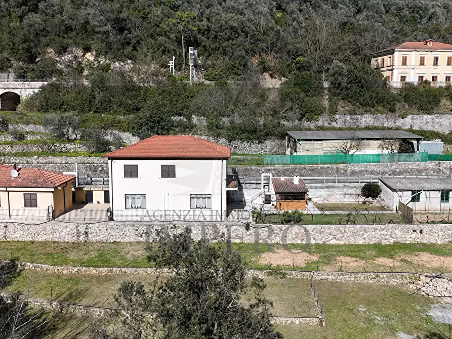 Immagine 1 di Casa bifamiliare in vendita  in Via Nazionale 8 a Airole