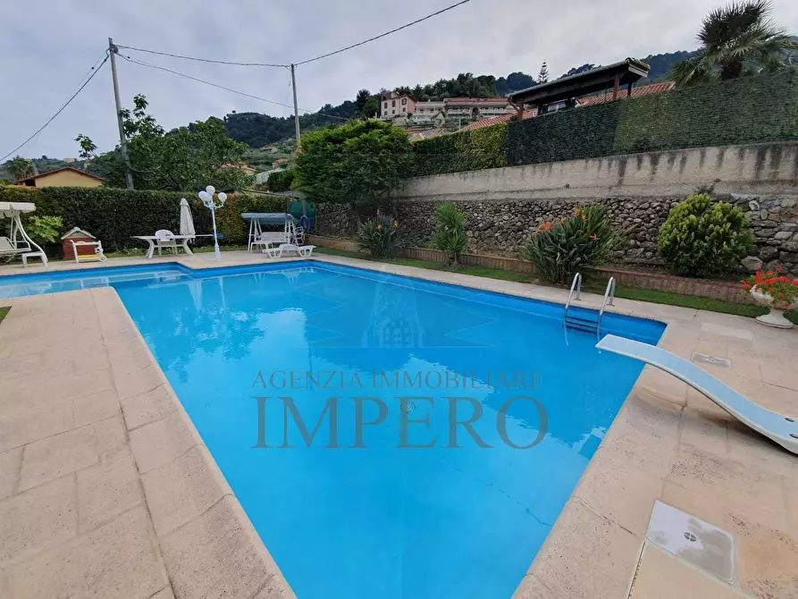 Immagine 7 di Villa in vendita  in Via Gallardi 63 a Ventimiglia