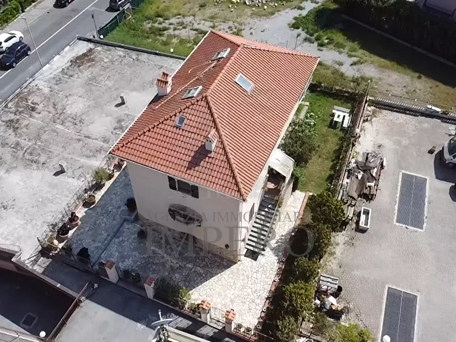 Immagine 27 di Villa in vendita  in Via Nervia 46 a Ventimiglia