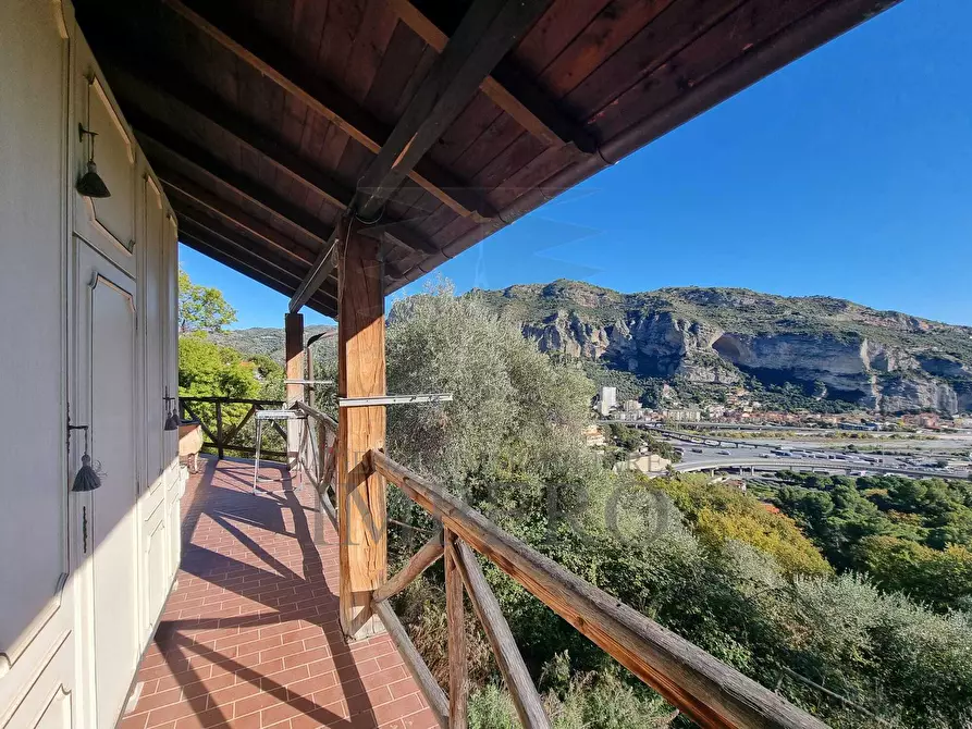 Immagine 20 di Villa in vendita  in Via Fontana 1 a Ventimiglia