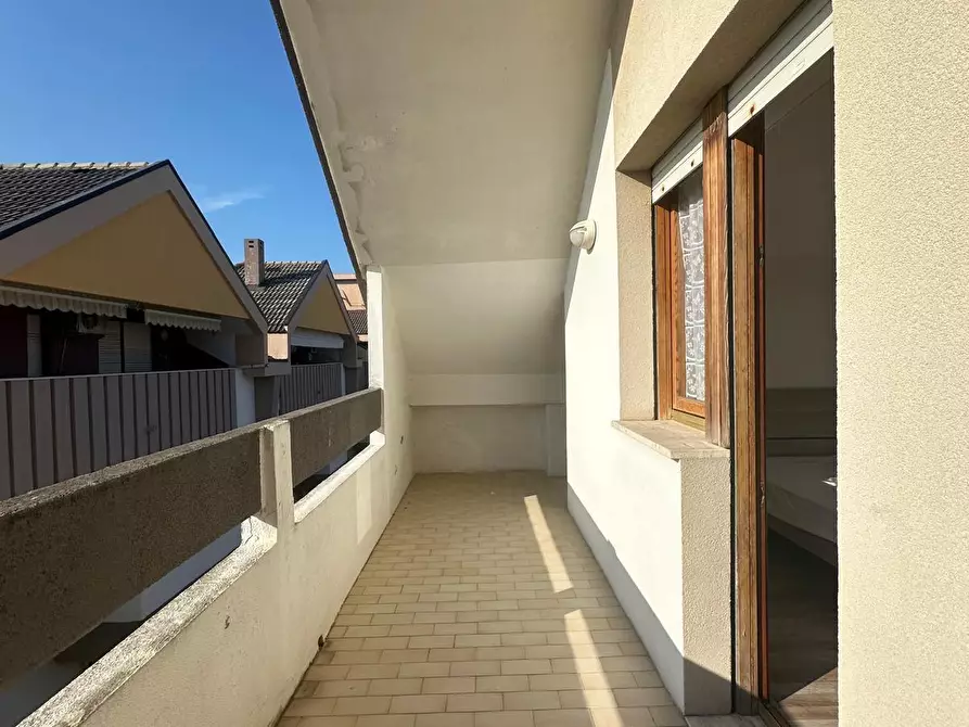 Immagine 19 di Trilocale in affitto  in Viale Maiella 23/A a Francavilla Al Mare