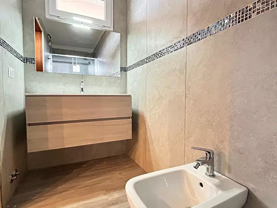 Immagine 14 di Casa indipendente in vendita  in VIALE MAIELLA a Chieti