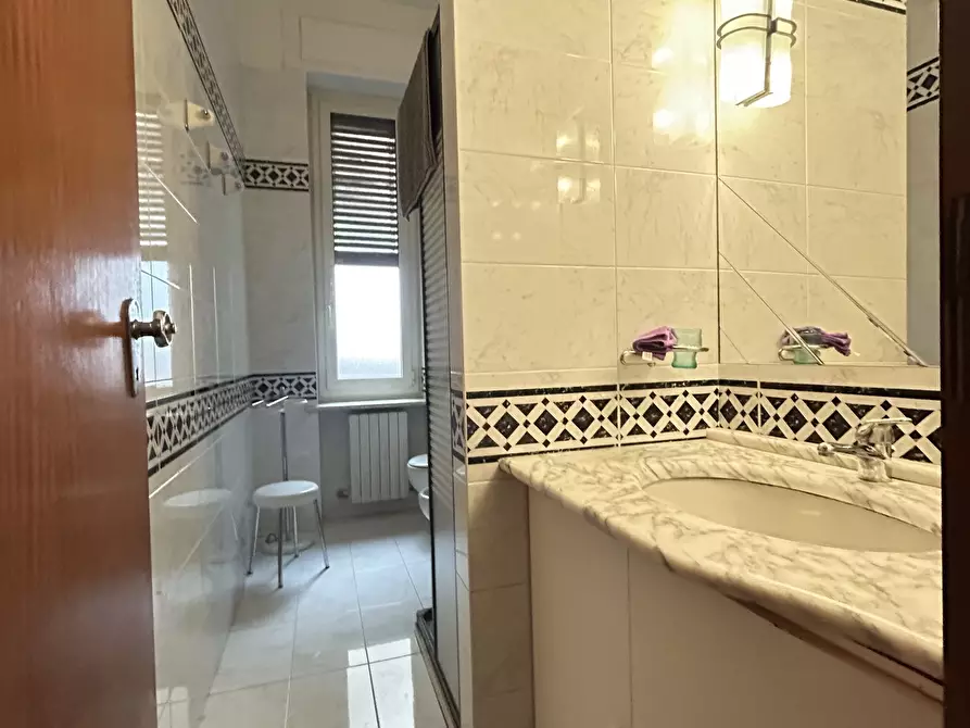 Immagine 16 di Quadrilocale in affitto  a Francavilla Al Mare