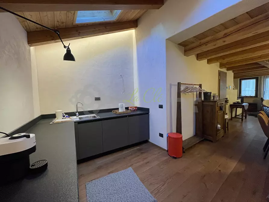 Immagine 10 di Trilocale in affitto  in Via Roma 47 a Courmayeur