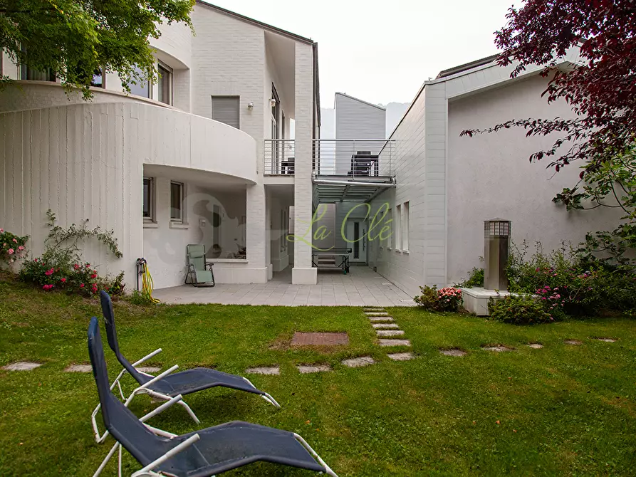 Immagine 36 di Albergo/B&B/Residence in vendita  a Brissogne