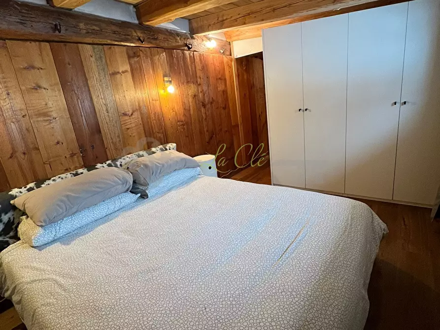 Immagine 9 di Quadrilocale in vendita  a Courmayeur