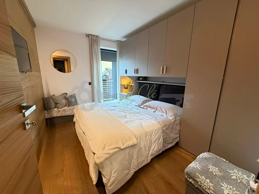 Immagine 11 di Trilocale in vendita  a Courmayeur