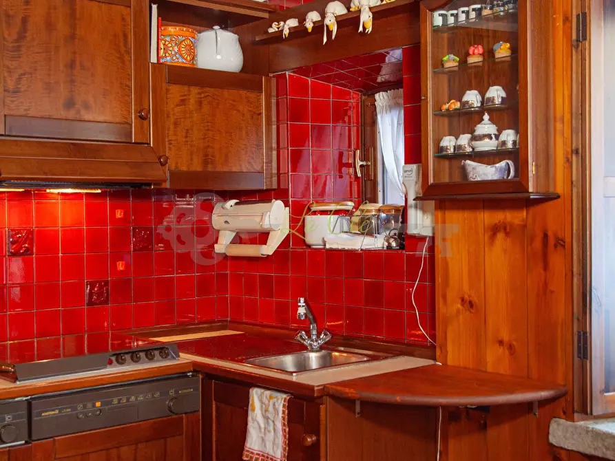 Immagine 6 di Quadrilocale in vendita  in Frazione Biolley 69 a Morgex