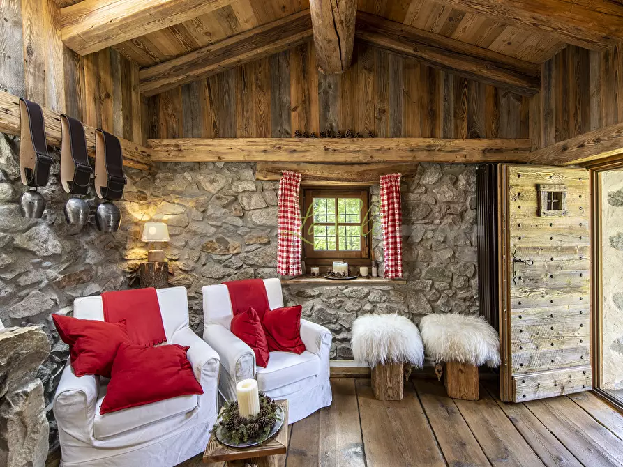 Immagine 3 di Baita in affitto  in Località Peuterey 15 a Courmayeur