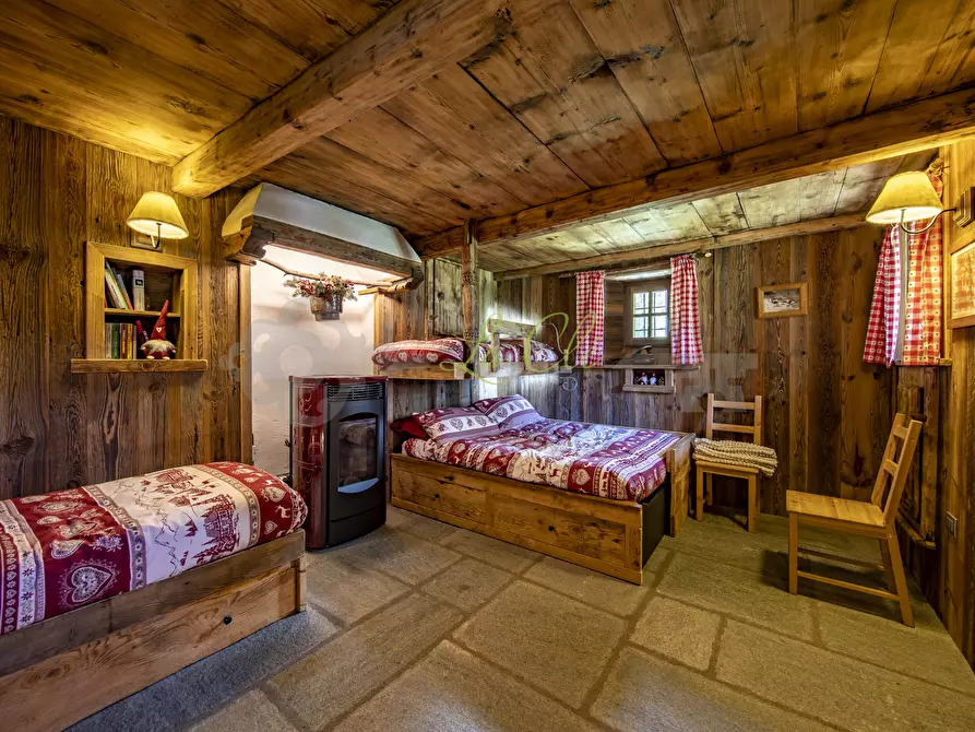 Immagine 10 di Baita in affitto  in Località Peuterey 15 a Courmayeur