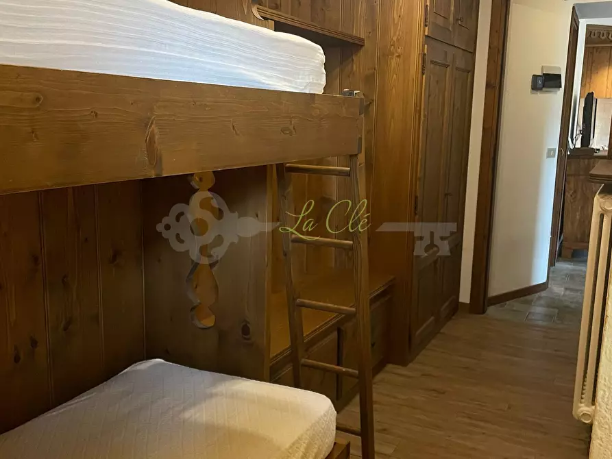 Immagine 14 di Trilocale in affitto  in Via San Giocondo a Courmayeur