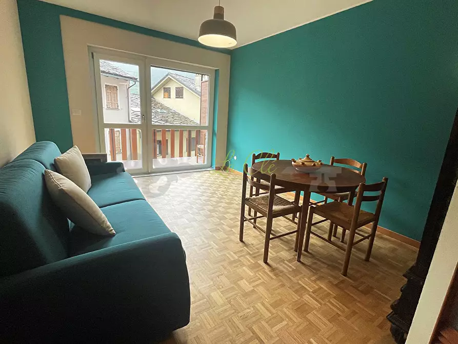 Immagine 3 di Trilocale in affitto  a Courmayeur