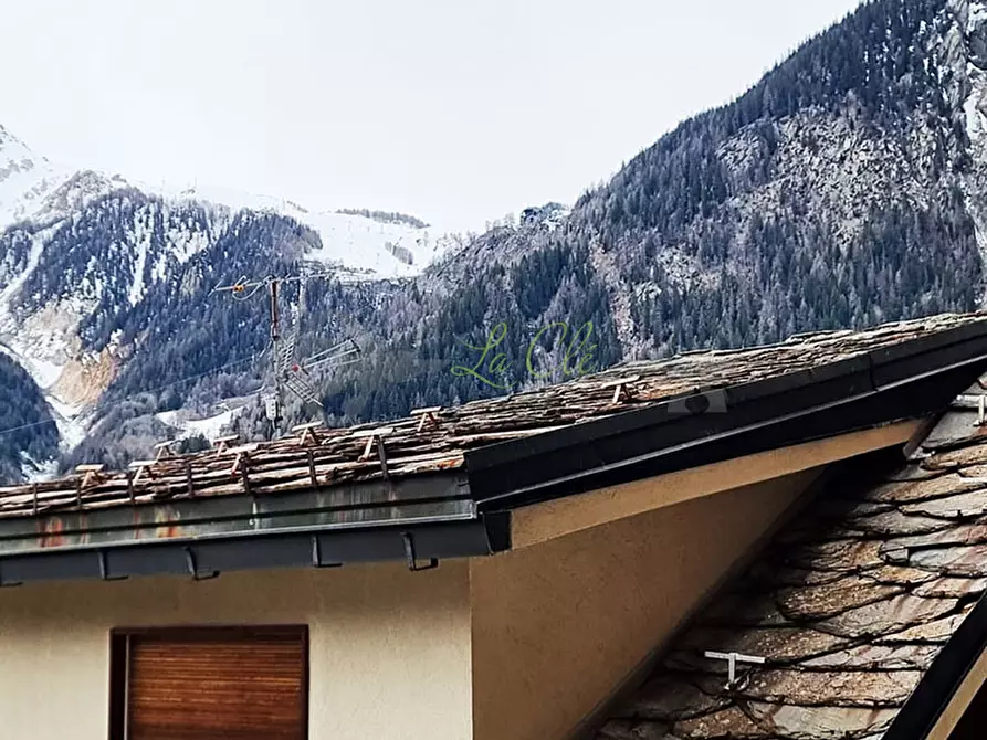 Immagine 22 di Quadrilocale in affitto  in Via Roma 10 a Courmayeur