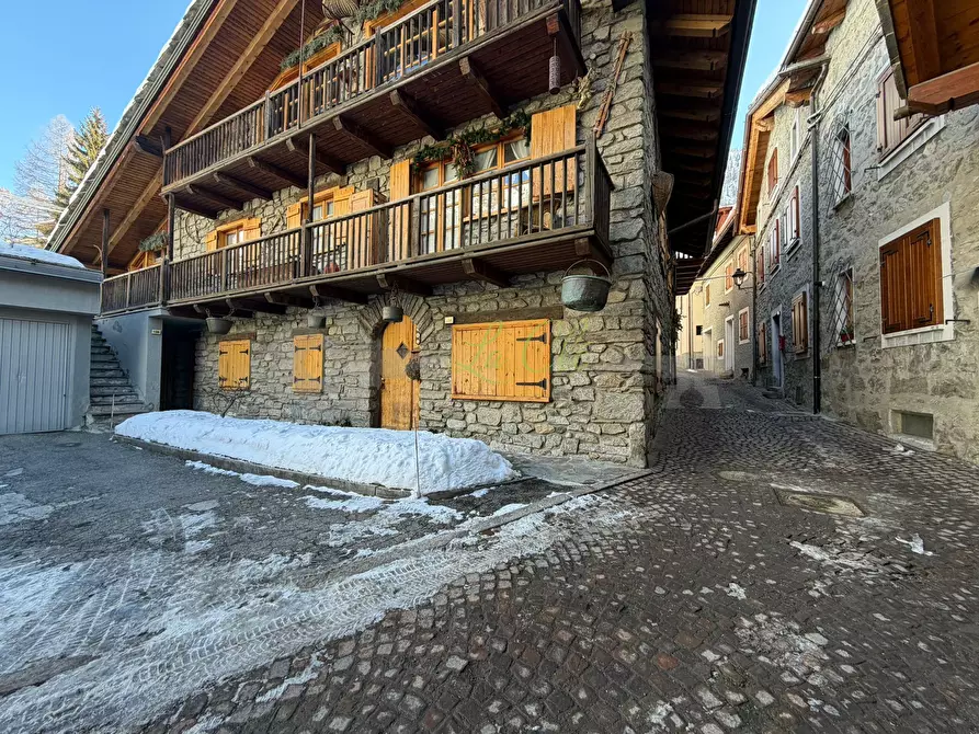 Immagine 32 di Trilocale in vendita  a Courmayeur