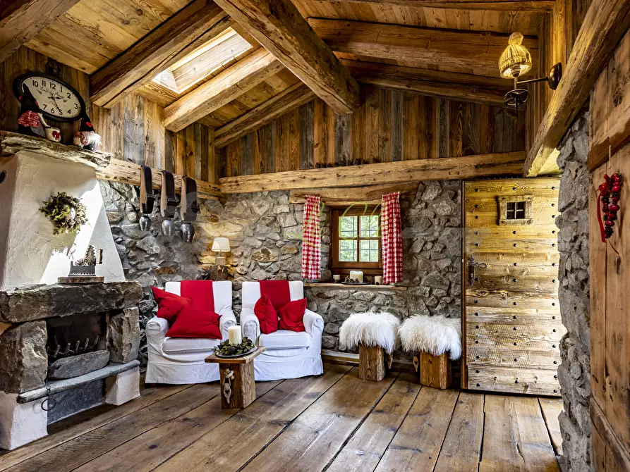 Immagine 2 di Baita in affitto  in Località Peuterey 15 a Courmayeur