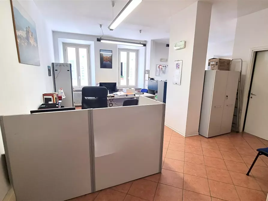 Immagine 1 di Ufficio in affitto  in Piazza Giacomo Ferrari 1 a Langhirano