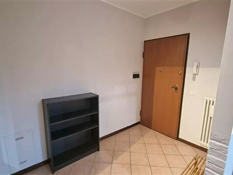 Immagine 4 di Bilocale in vendita  in Strada Val Parma 188 a Parma