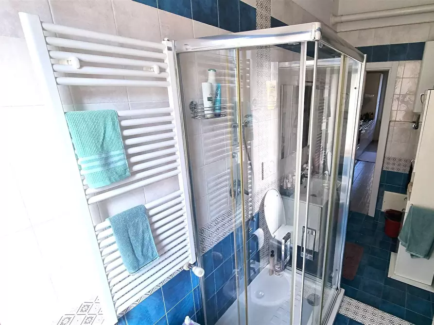 Immagine 12 di Quadrilocale in vendita  a Parma