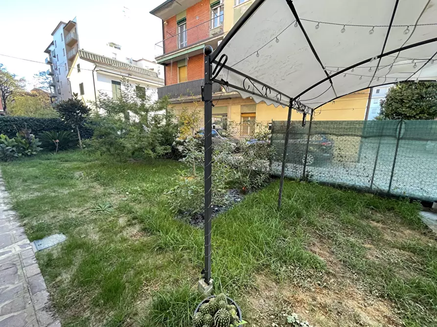 Immagine 39 di Quadrilocale in vendita  in Via Achille Grandi a Modena