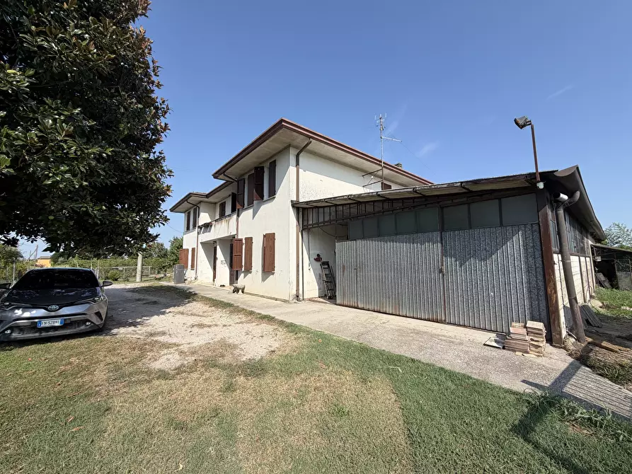 Immagine 3 di Casa indipendente in vendita  in Via Fossello a Lendinara