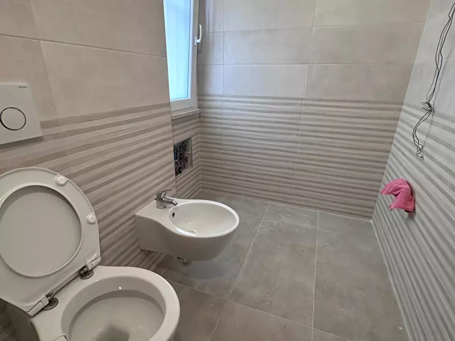 Immagine 12 di Quadrilocale in vendita  a Rovigo