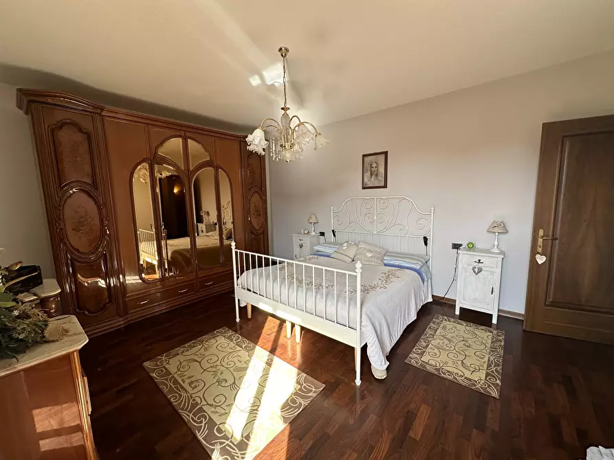 Immagine 9 di Villa in vendita  in Viale dei Mille a Rovigo