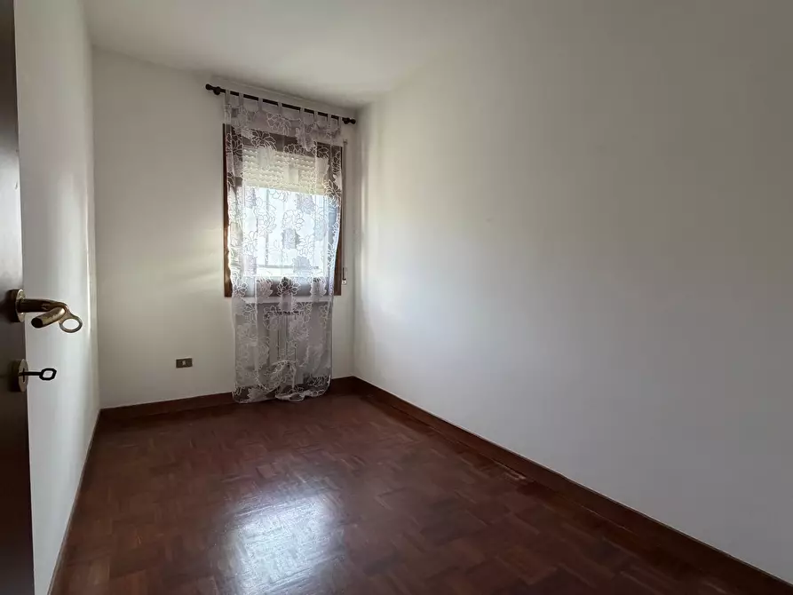 Immagine 7 di Trilocale in affitto  a Rovigo