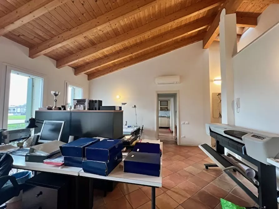 Immagine 13 di Villa in vendita  a Rovigo