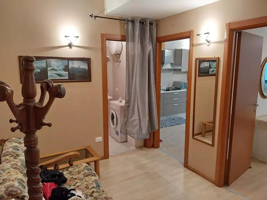 Immagine 3 di Ufficio in vendita  a Rovigo