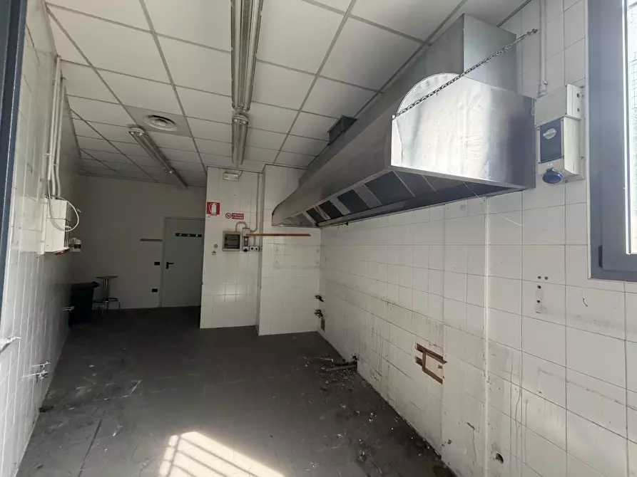 Immagine 8 di Capannone industriale in vendita  in Via Vincenzo Chiarugi 10 a Rovigo
