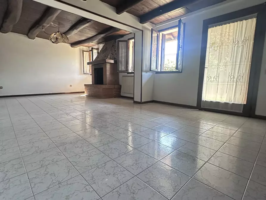 Immagine 5 di Casa indipendente in vendita  a Rovigo