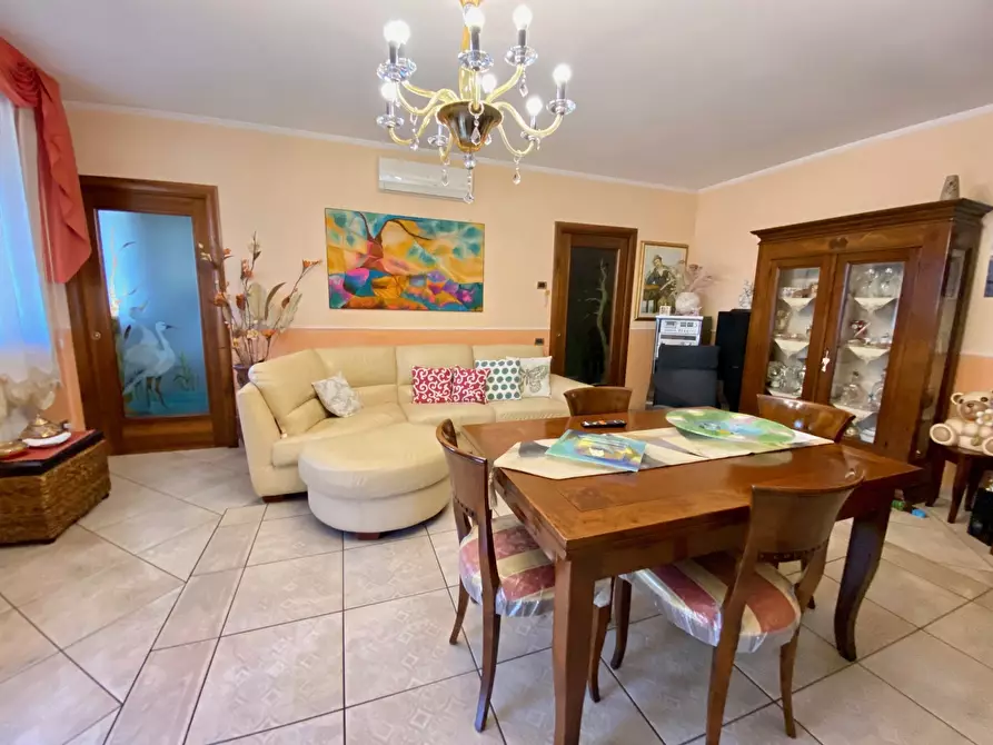 Immagine 10 di Casa bifamiliare in vendita  in Via Marco Polo a Guarda Veneta