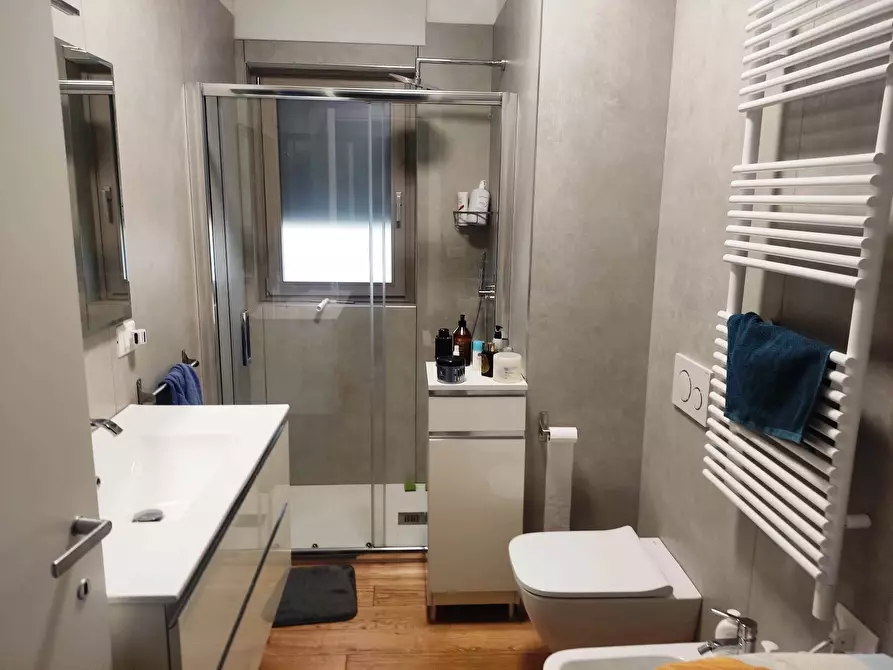 Immagine 25 di Bilocale in vendita  in Corso Alcide de Gasperi 340 a Bari