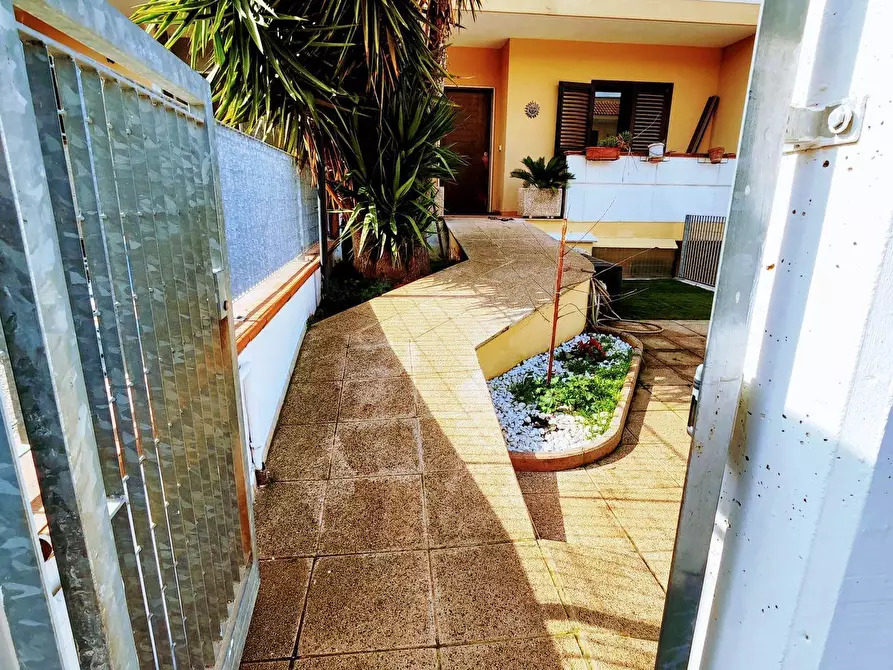 Immagine 3 di Villa in vendita  in Via Frisini 20 a Casamassima