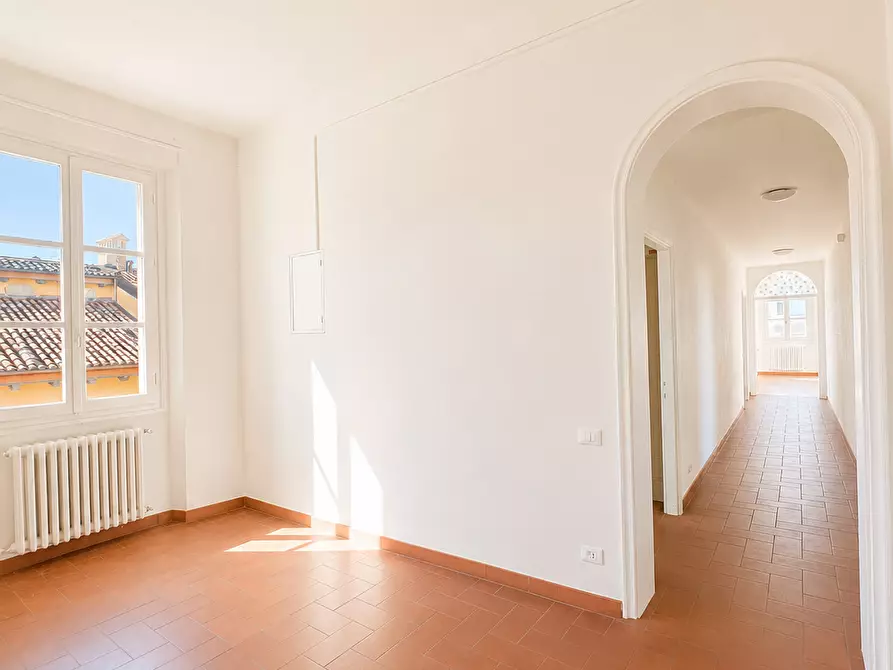 Immagine 1 di Appartamento in vendita  a Bologna