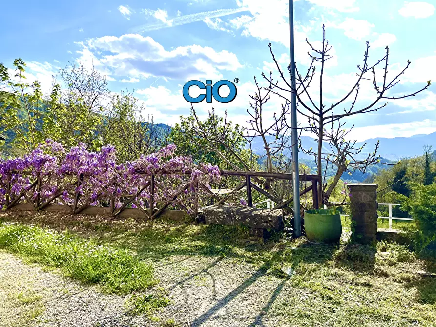 Immagine 17 di Villa in vendita  a Camugnano