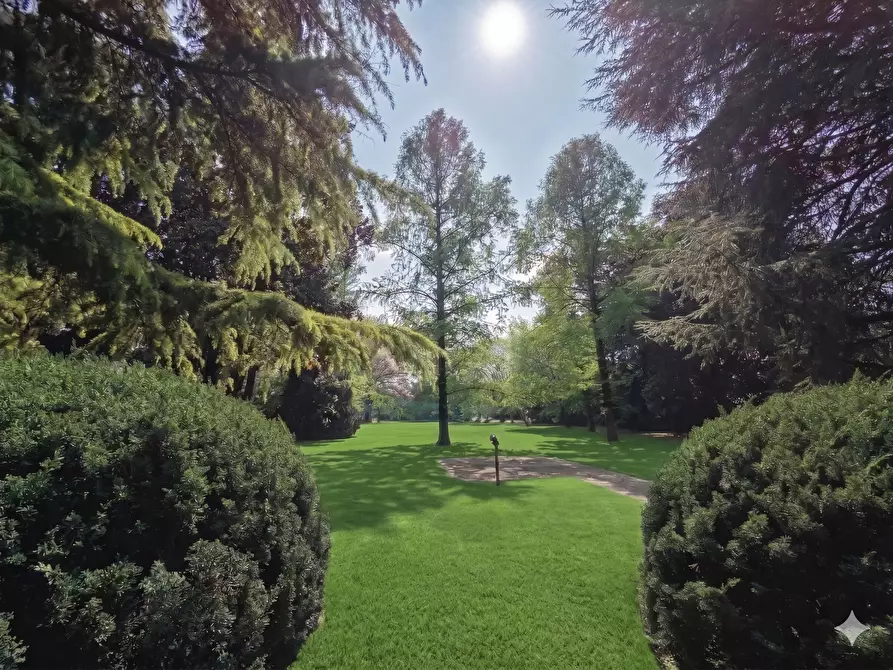 Immagine 20 di Quadrilocale in vendita  a Brescia
