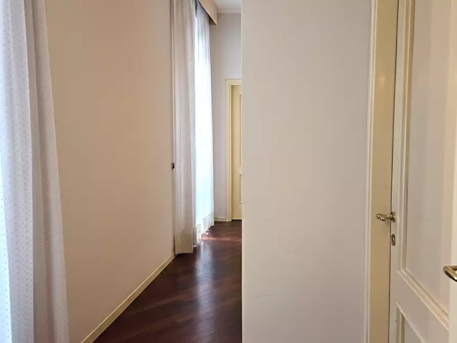 Immagine 7 di Quadrilocale in vendita  in Corso Martiri della Libertà a Brescia