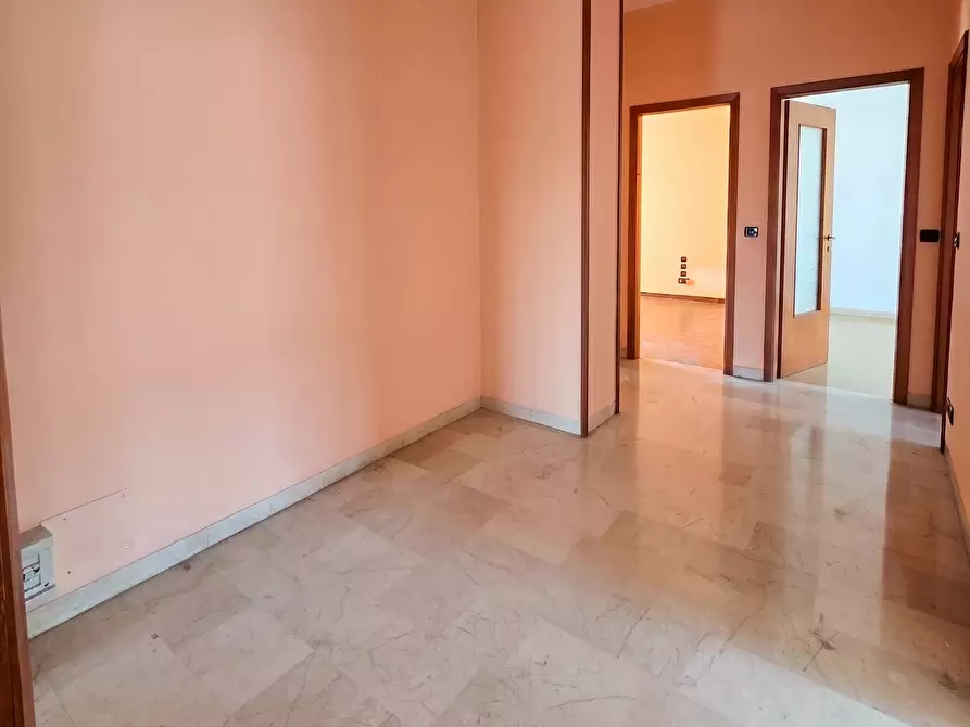 Immagine 10 di Quadrilocale in vendita  in Via XXV Aprile a Brescia